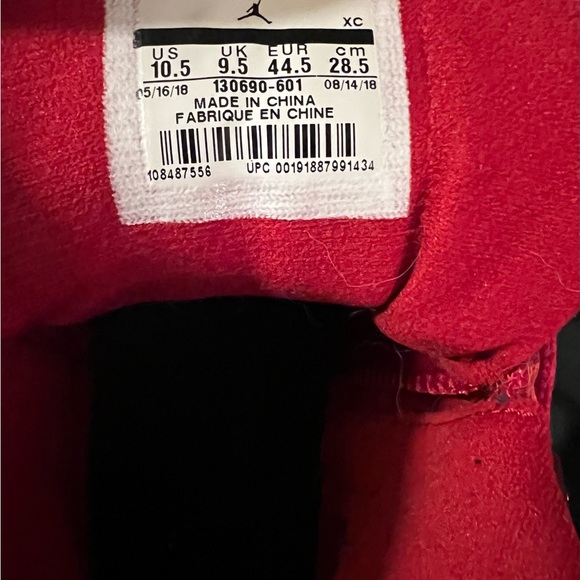 Air Jordan Retro 12 - Picture 7 of 8